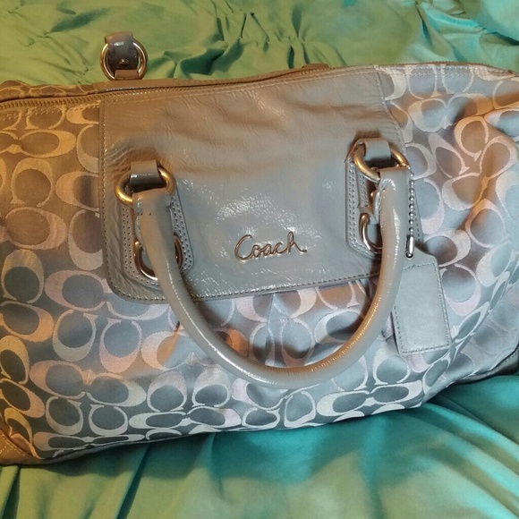 Coach purse - Picture 2 of 3